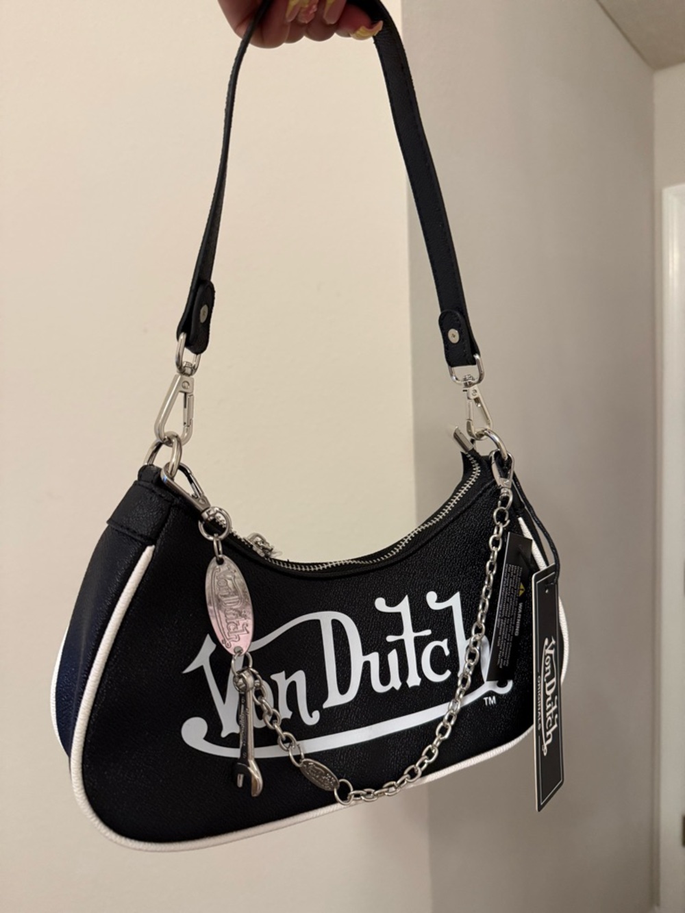 Von Dutch Black Shoulder Bag with White Logo and Chain Detail - Picture 3 of 5